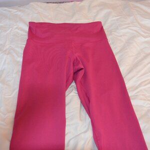 Old Navy Pink Capri Pants